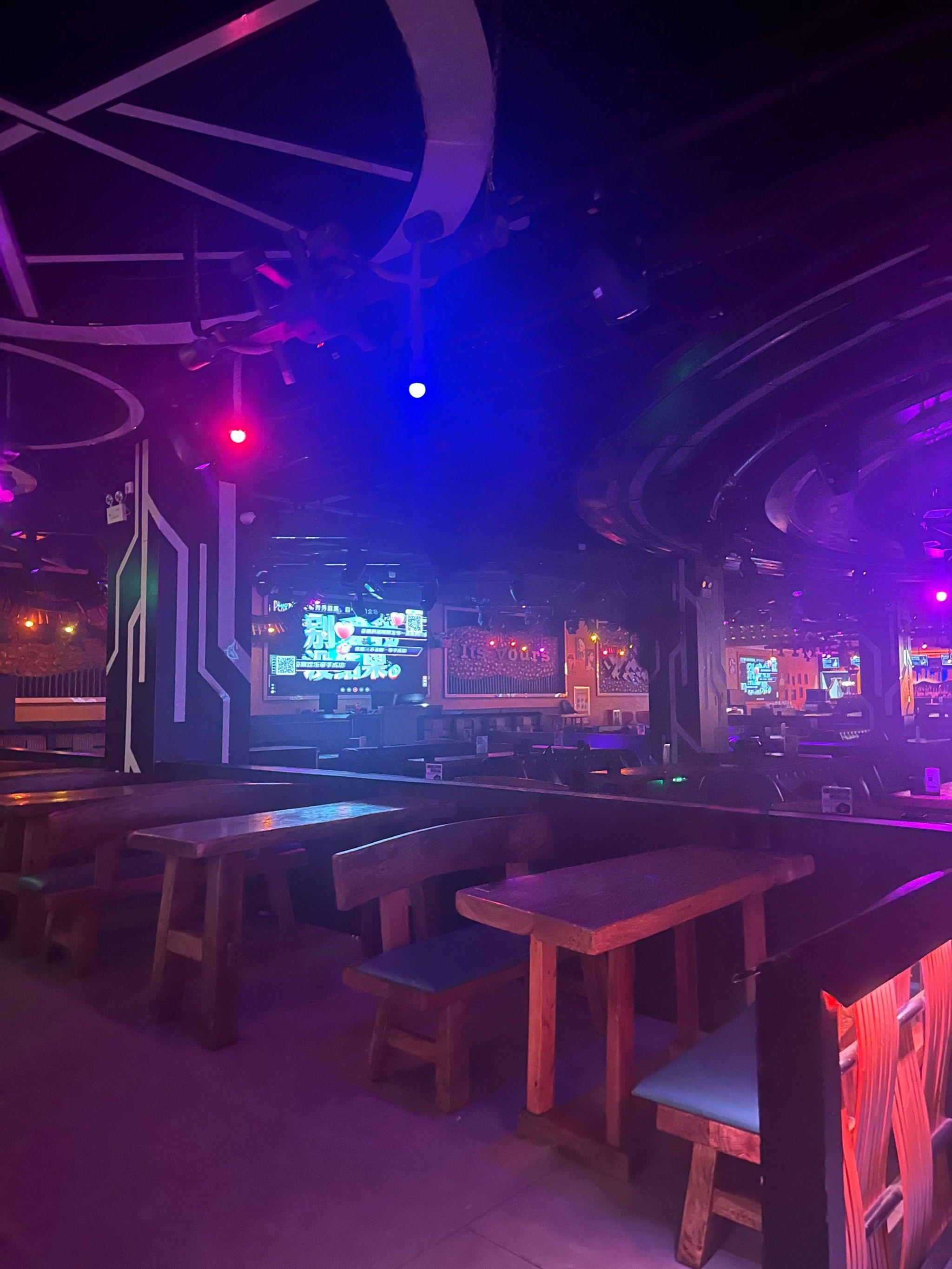 贵阳商务ktv最佳选择攻略指南-花溪区ktv预定